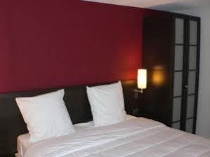 Kyriad Centre - Parc Des Expositions Hotel 3*