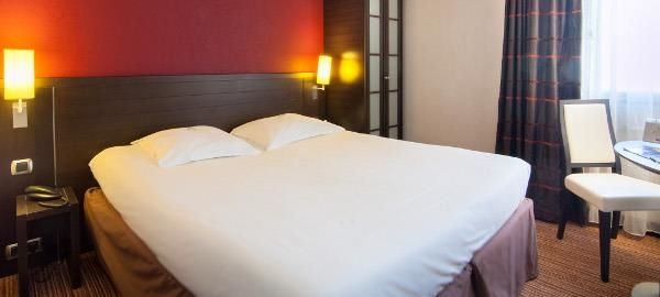 Kyriad Centre - Parc Des Expositions Hotel